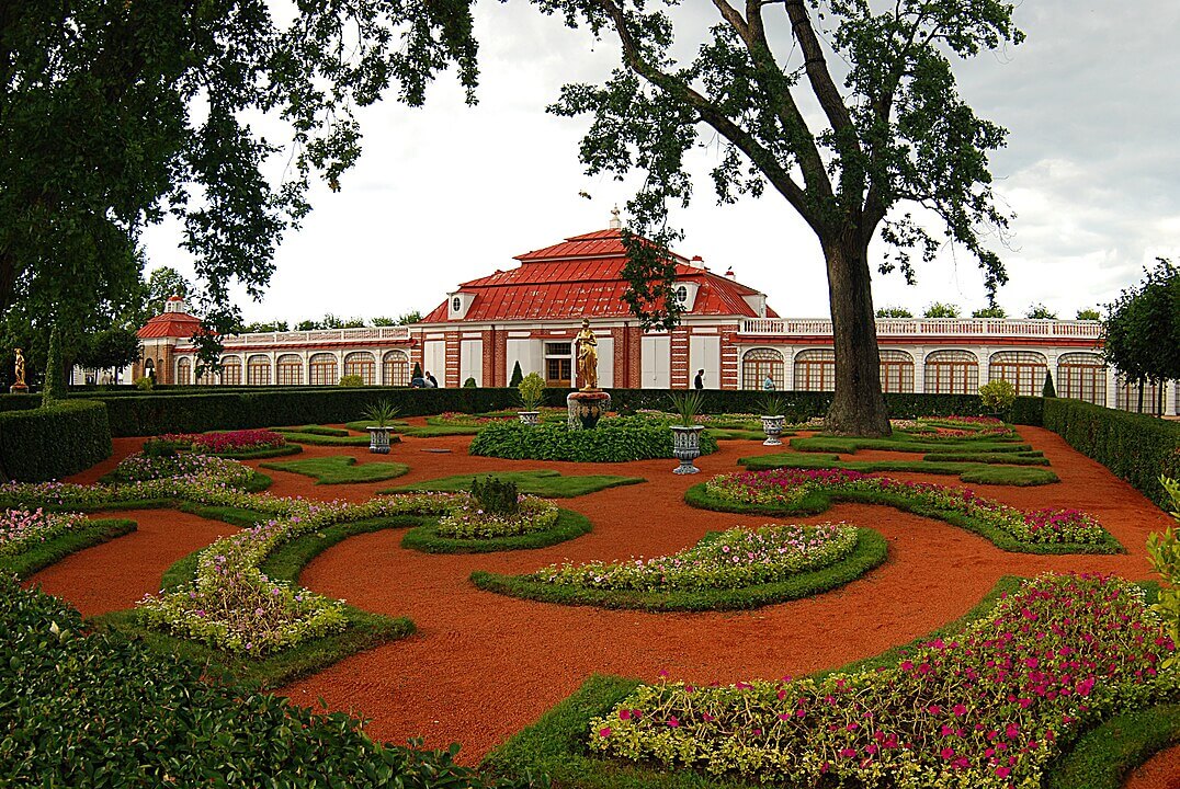 Монплезирский сад Музеи Петергофа